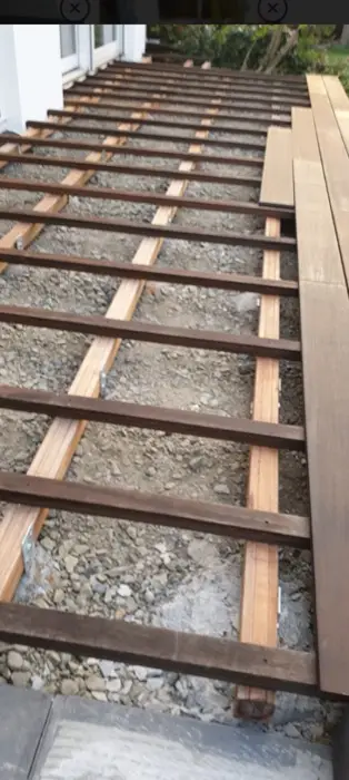 Balkenlage für Terrassendielen